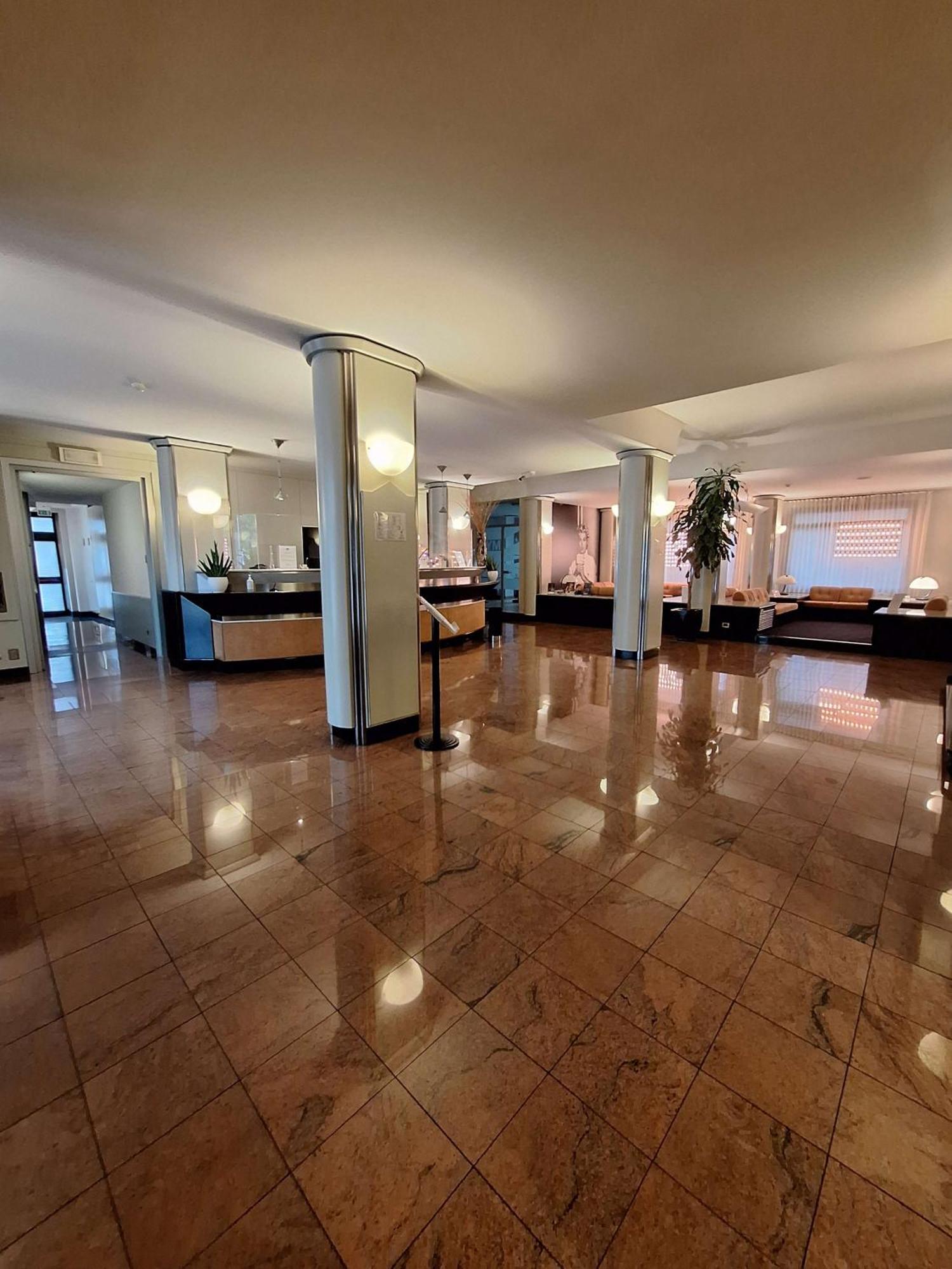 פאדובה Sure Hotel By Best Western Milano מראה חיצוני תמונה
